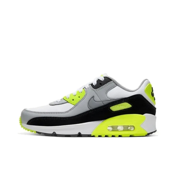 Nike Air Max 90 LTR Sz 4Y - Picture 3 of 9